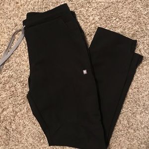 Figs yola pants small